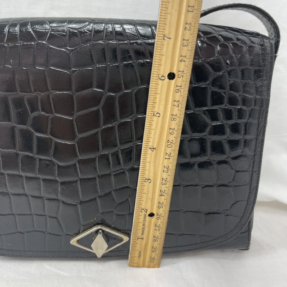 Vintage Crocodile Leather Handbag with ,Gold Hardware,Leather Inside, Black‎